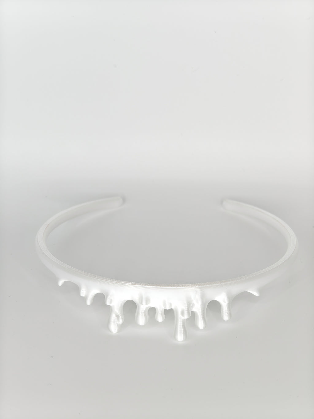 Dripping Necklace White Silk
